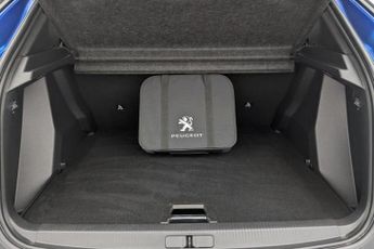 PEUGEOT E-2008 50kWh GT Line SUV 5dr Electric Auto (136 ps)