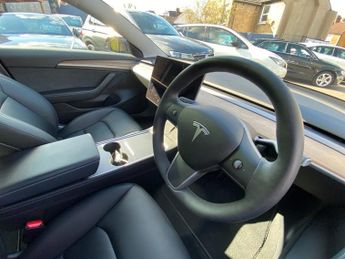 TESLA Model 3 Standard Range Plus Saloon 4dr Electric Auto RWD (241 bhp)