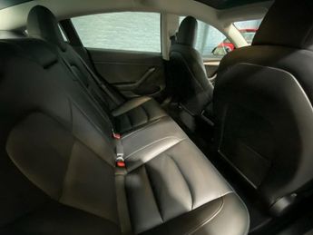 TESLA Model 3 Standard Range Plus Saloon 4dr Electric Auto RWD (241 bhp)