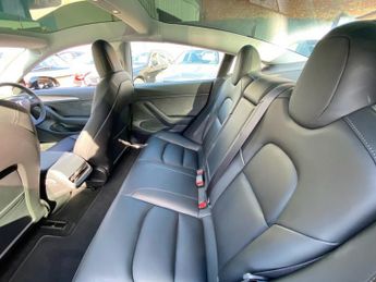 TESLA Model 3 Standard Range Plus Saloon 4dr Electric Auto RWD (241 bhp)