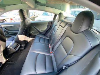 TESLA Model 3 Standard Range Plus Saloon 4dr Electric Auto RWD (241 bhp)