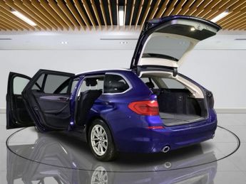 BMW 5 SERIES 2.0 520d SE Touring 5dr Diesel Auto xDrive Euro 6 (s/s) (190 ps)