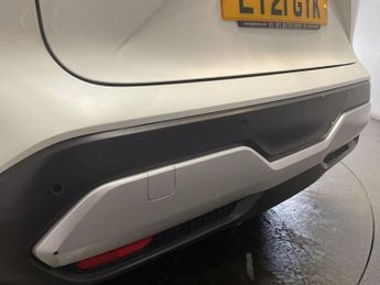 NISSAN QASHQAI 1.3 DIG-T MHEV Tekna+ SUV 5dr Petrol Hybrid XTRON Euro 6 (s/s) (
