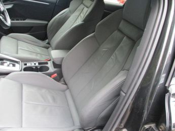 AUDI A3 1.5 TFSI 35 S line Sportback 5dr Petrol S Tronic Euro 6 (s/s) (1