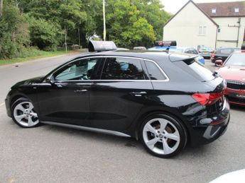 AUDI A3 1.5 TFSI 35 S line Sportback 5dr Petrol S Tronic Euro 6 (s/s) (1