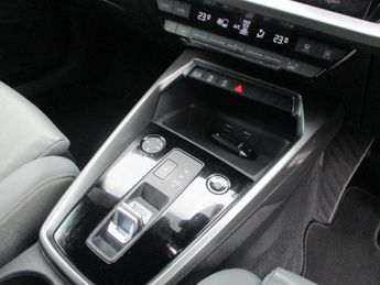 AUDI A3 1.5 TFSI 35 S line Sportback 5dr Petrol S Tronic Euro 6 (s/s) (1