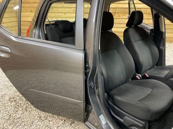 HYUNDAI I10 1.2 Active Hatchback 5dr Petrol Auto Euro 5 (85 bhp)