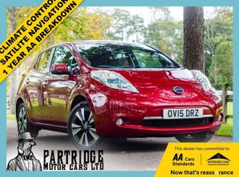 NISSAN LEAF 24kWh Tekna Hatchback 5dr Electric Auto (107 bhp)