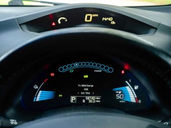 NISSAN LEAF 24kWh Tekna Hatchback 5dr Electric Auto (107 bhp)