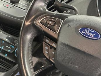 FORD KUGA 1.5 TDCi Titanium SUV 5dr Diesel Powershift Euro 6 (s/s) (120 ps