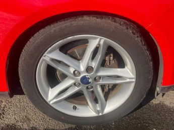 FORD FOCUS 1.5 TDCi Titanium Hatchback 5dr Diesel Manual Euro 6 (s/s) (120 