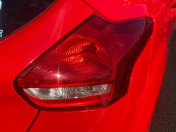 FORD FOCUS 1.5 TDCi Titanium Hatchback 5dr Diesel Manual Euro 6 (s/s) (120 