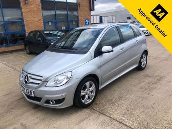 MERCEDES-BENZ B-CLASS 2.0 B200 CDI SE MPV 5dr Diesel CVT (159 g/km, 140 bhp)