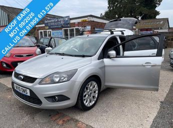 Ford Focus 1.6 Zetec Hatchback 5dr Petrol Manual (161 g/km, 99 bhp)