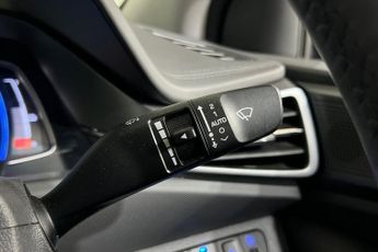 HYUNDAI IONIQ 38.3kWh Premium SE Hatchback 5dr Electric Auto (136 ps) Parking 
