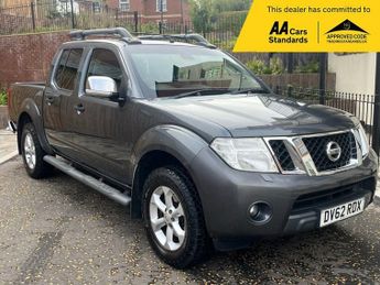 Nissan Navara 2.5 dCi Tekna Pickup Double Cab 4dr Diesel Manual 4WD Euro 5 (19