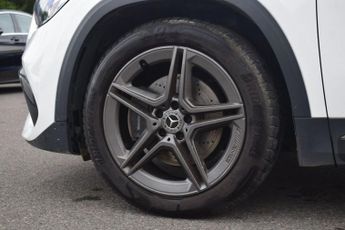 MERCEDES-BENZ GLA 2.0 GLA200d AMG Line SUV 5dr Diesel 8G-DCT Euro 6 (s/s) (150 ps)