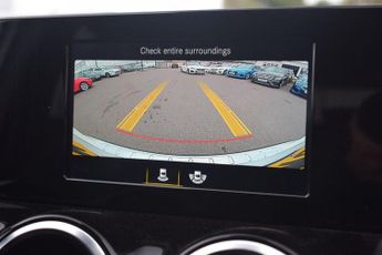 MERCEDES-BENZ GLA 2.0 GLA200d AMG Line SUV 5dr Diesel 8G-DCT Euro 6 (s/s) (150 ps)