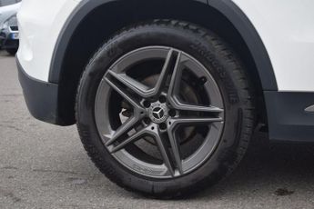 MERCEDES-BENZ GLA 2.0 GLA200d AMG Line SUV 5dr Diesel 8G-DCT Euro 6 (s/s) (150 ps)