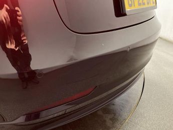 TESLA Model 3 (Dual Motor) Long Range Saloon 4dr Electric Auto 4WDE (346 ps)