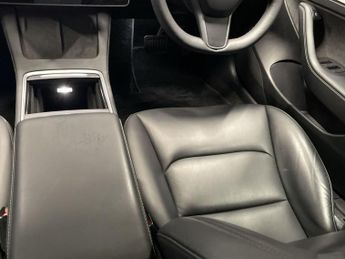 TESLA Model 3 (Dual Motor) Long Range Saloon 4dr Electric Auto 4WDE (346 ps)