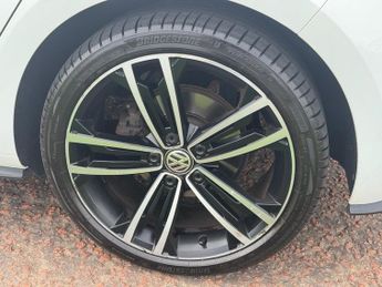 VOLKSWAGEN GOLF 2.0 TDI GTD Hatchback 5dr Diesel DSG Euro 6 (s/s) (184 ps)