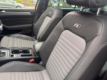 VOLKSWAGEN PASSAT 2.0 TDI R-Line Saloon 4dr Diesel DSG Euro 6 (s/s) (150 ps)