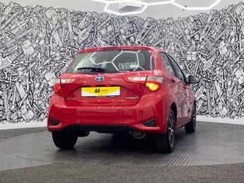 TOYOTA YARIS 1.5 VVT-h Icon Tech Hatchback 5dr Petrol Hybrid E-CVT Euro 6 (s/