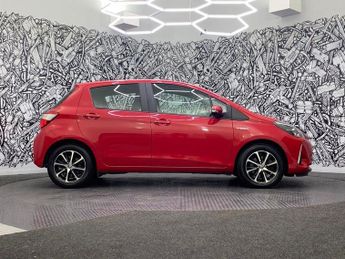 TOYOTA YARIS 1.5 VVT-h Icon Tech Hatchback 5dr Petrol Hybrid E-CVT Euro 6 (s/