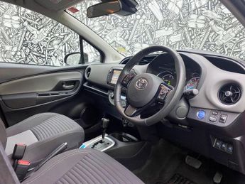 TOYOTA YARIS 1.5 VVT-h Icon Tech Hatchback 5dr Petrol Hybrid E-CVT Euro 6 (s/