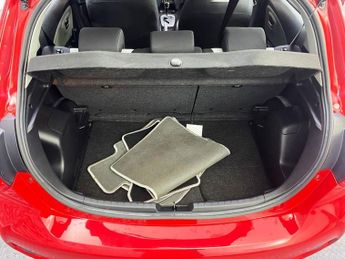 TOYOTA YARIS 1.5 VVT-h Icon Tech Hatchback 5dr Petrol Hybrid E-CVT Euro 6 (s/