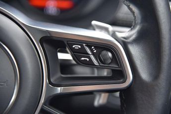 PORSCHE 718 CAYMAN 2.5T S Coupe 2dr Petrol PDK Euro 6 (s/s) (350 ps)