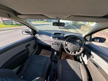 RENAULT CLIO 1.2 16v Extreme Hatchback 3dr Petrol Manual (139 g/km, 75 bhp)