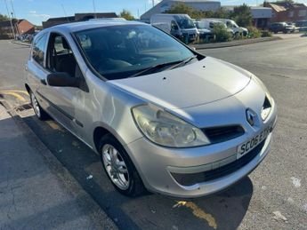 RENAULT CLIO 1.2 16v Extreme Hatchback 3dr Petrol Manual (139 g/km, 75 bhp)
