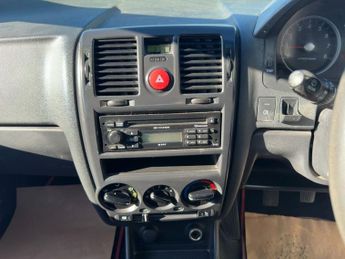 HYUNDAI GETZ 1.1 GSi Hatchback 5dr Petrol Manual (130 g/km, 65 bhp)