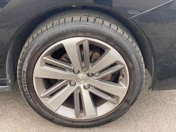 PEUGEOT 3008 1.6 BlueHDi Allure SUV 5dr Diesel Manual Euro 6 (s/s) (120 ps)