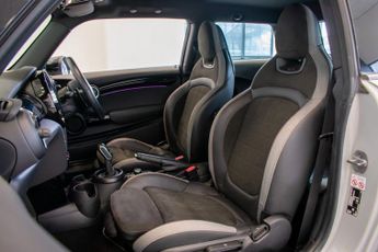 MINI HATCH 2.0 Cooper S Sport Hatchback 3dr Petrol Steptronic Euro 6 (s/s) 