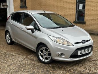 Ford Fiesta 1.4 Zetec Hatchback 5dr Petrol Automatic (154 g/km, 94 bhp)