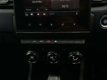 RENAULT ARKANA 1.6 E-TECH Iconic SUV 5dr Petrol Hybrid Auto 2WD Euro 6 (s/s) (1