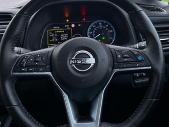 NISSAN LEAF 39kWh Tekna Hatchback 5dr Electric Auto (150 ps)