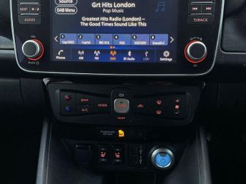 NISSAN LEAF 39kWh Tekna Hatchback 5dr Electric Auto (150 ps)