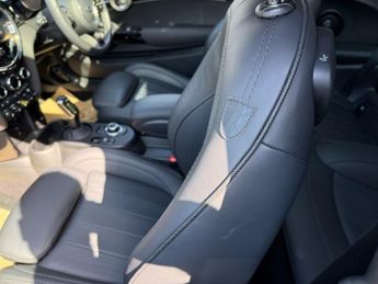 MINI Electric Hatch Cooper SE 32.6kWh Level 3 Hatchback 3dr Electric Auto (184 ps)