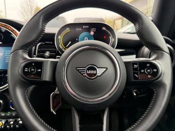 MINI Electric Hatch Cooper SE 32.6kWh Level 3 Hatchback 3dr Electric Auto (184 ps)