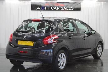 PEUGEOT 208 1.4 HDi Access+ Hatchback 5dr Diesel Manual Euro 5 (70 ps)