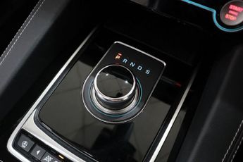 JAGUAR F-PACE 2.0 D180 R-Sport Diesel Auto AWD Euro 6 (s/s) (180 ps)