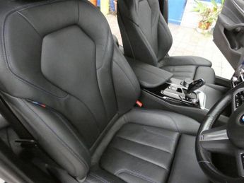 BMW 5 SERIES 2.0 520d MHT M Sport Saloon 4dr Diesel Hybrid Steptronic Euro 6 