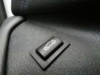 BMW 5 SERIES 2.0 520d MHT M Sport Saloon 4dr Diesel Hybrid Steptronic Euro 6 