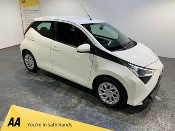 Toyota AYGO 1.0 VVT-i x-play Hatchback 5dr Petrol Manual Euro 6 (71 ps) Air 