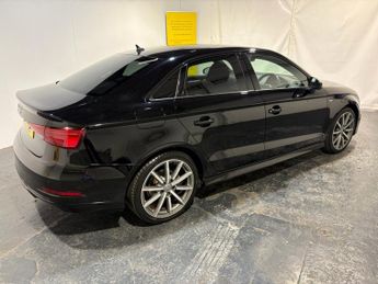 AUDI A3 1.5 TFSI CoD Black Edition Saloon 4dr Petrol S Tronic Euro 6 (s/