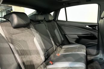 VOLKSWAGEN ID5 Pro Performance 77kWh Tech SUV 5dr Electric Auto (204 ps) Androi